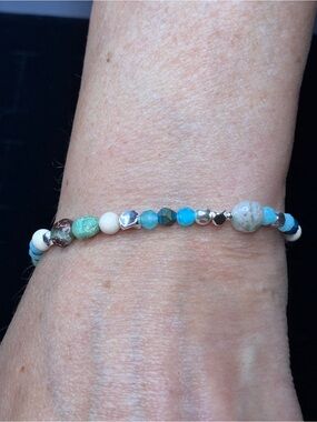 Silpada Handcrafted Blue & Turquoise Beaded Stretch Bracelet